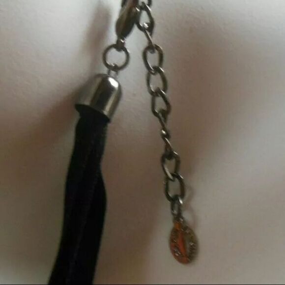 Ali-Kahn N.Y. Crystal Cluster Bead Necklace Black Silver Clear Ribbon Adjustable - Picture 3 of 10